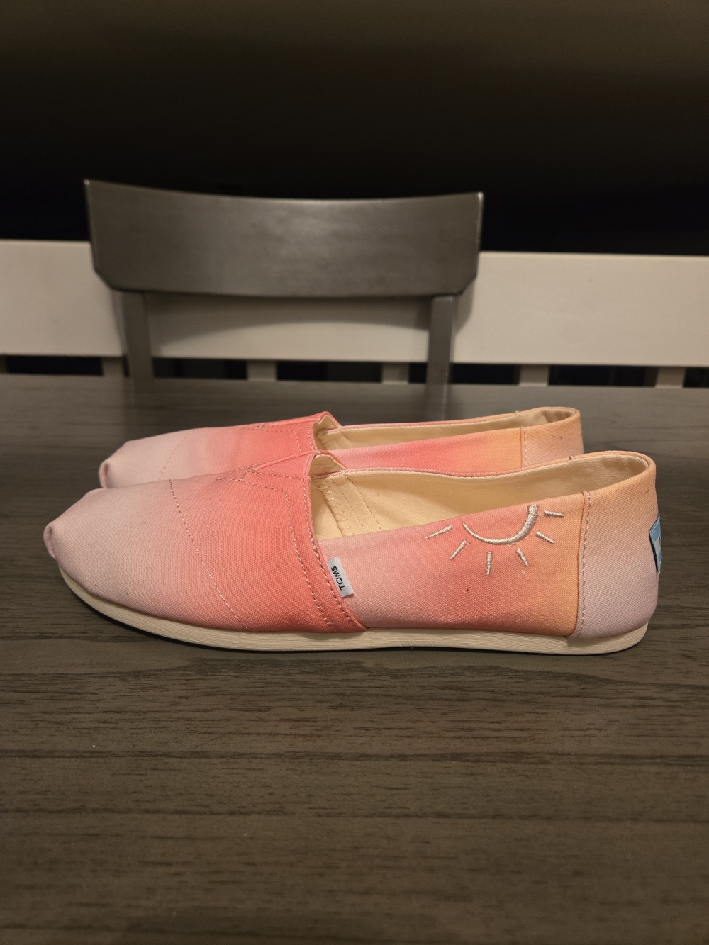 TOMS Candy Pink Ombre Sun Print Canvas Alpargata Shoes Size 9.5